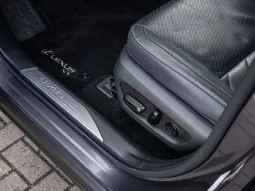 NX 450h   Executive Interieur Paket