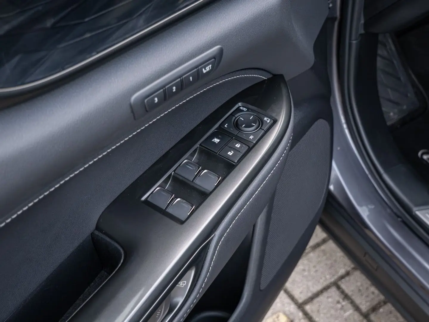 NX 450h   Executive Interieur Paket