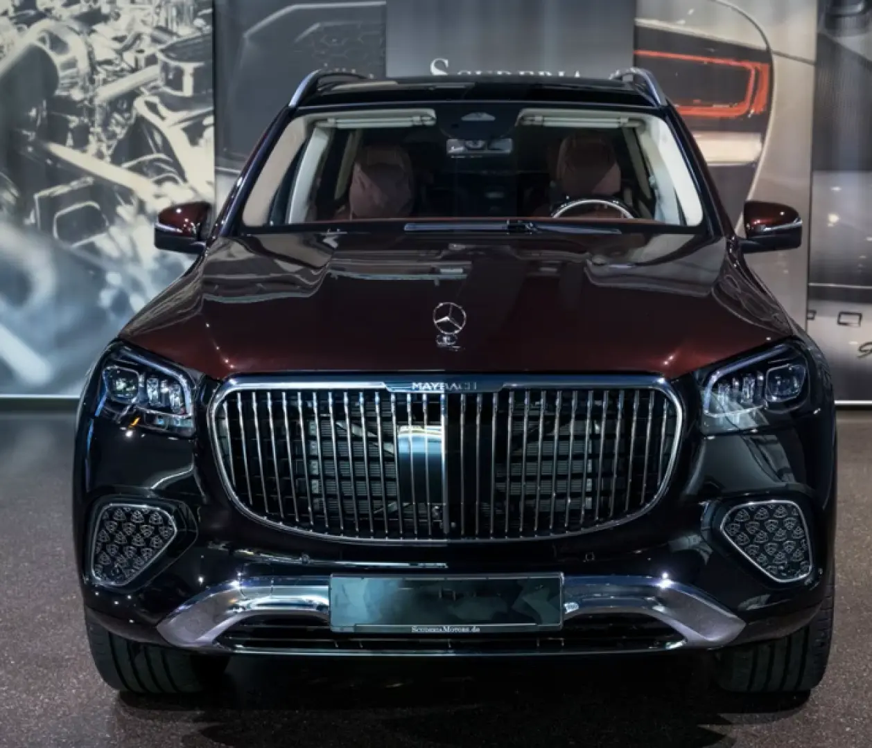 Mercedes-Benz GLS 600 MAYBACH   DUO-TONE E-ACTIVE BODY