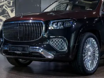 Mercedes-Benz GLS 600 MAYBACH   DUO-TONE E-ACTIVE BODY