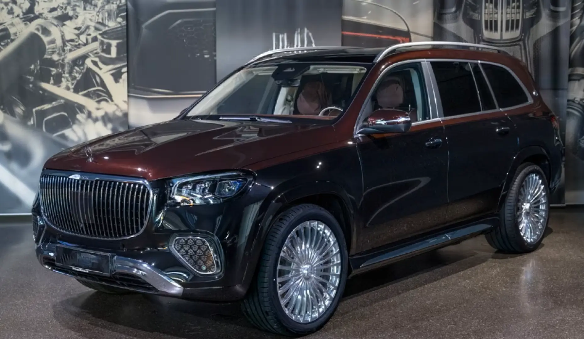 Mercedes-Benz GLS 600 MAYBACH   DUO-TONE E-ACTIVE BODY