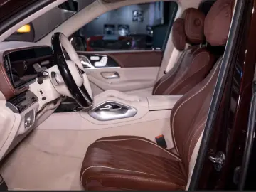 Mercedes-Benz GLS 600 MAYBACH   DUO-TONE E-ACTIVE BODY