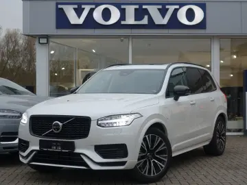 XC90 Ultra Dark T8 AWD Plug-in Hybrid PANO FourC
