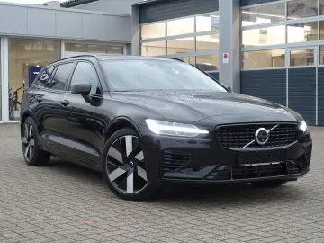 V60 Plus Dark T6 AWD Plug-in Hybrid AHK 360  KAM