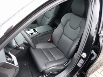 V60 Plus Dark T6 AWD Plug-in Hybrid AHK 360  KAM