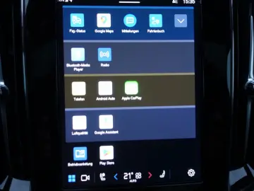 V60 Plus Dark T6 AWD Plug-in Hybrid AHK 360  KAM