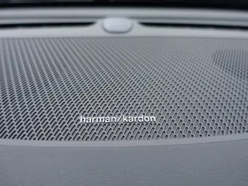 V60 Plus Dark T6 AWD Plug-in Hybrid AHK 360  KAM