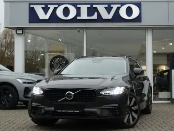 V90 Ultra T8 AWD Plug-in HeadUp 360 Cam AHK BLIS