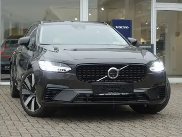 V90 Ultra T8 AWD Plug-in HeadUp 360 Cam AHK BLIS