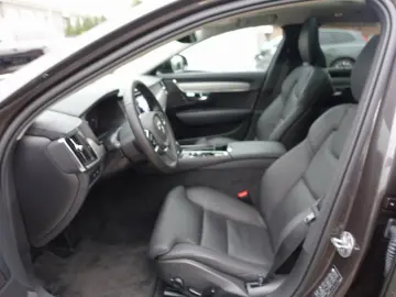 V90 Ultra T8 AWD Plug-in HeadUp 360 Cam AHK BLIS