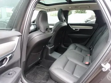 V90 Ultra T8 AWD Plug-in HeadUp 360 Cam AHK BLIS