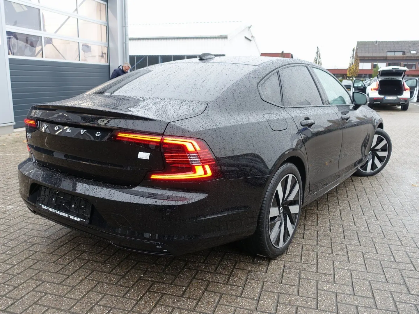 S90 Recharge Plus T8 AWD Plug-in Hybrid 360  BLS