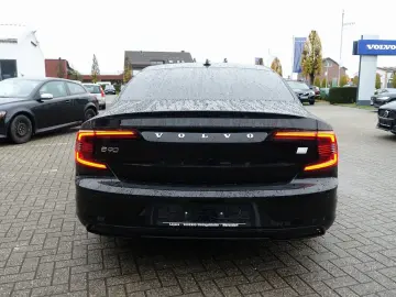 S90 Recharge Plus T8 AWD Plug-in Hybrid 360  BLS