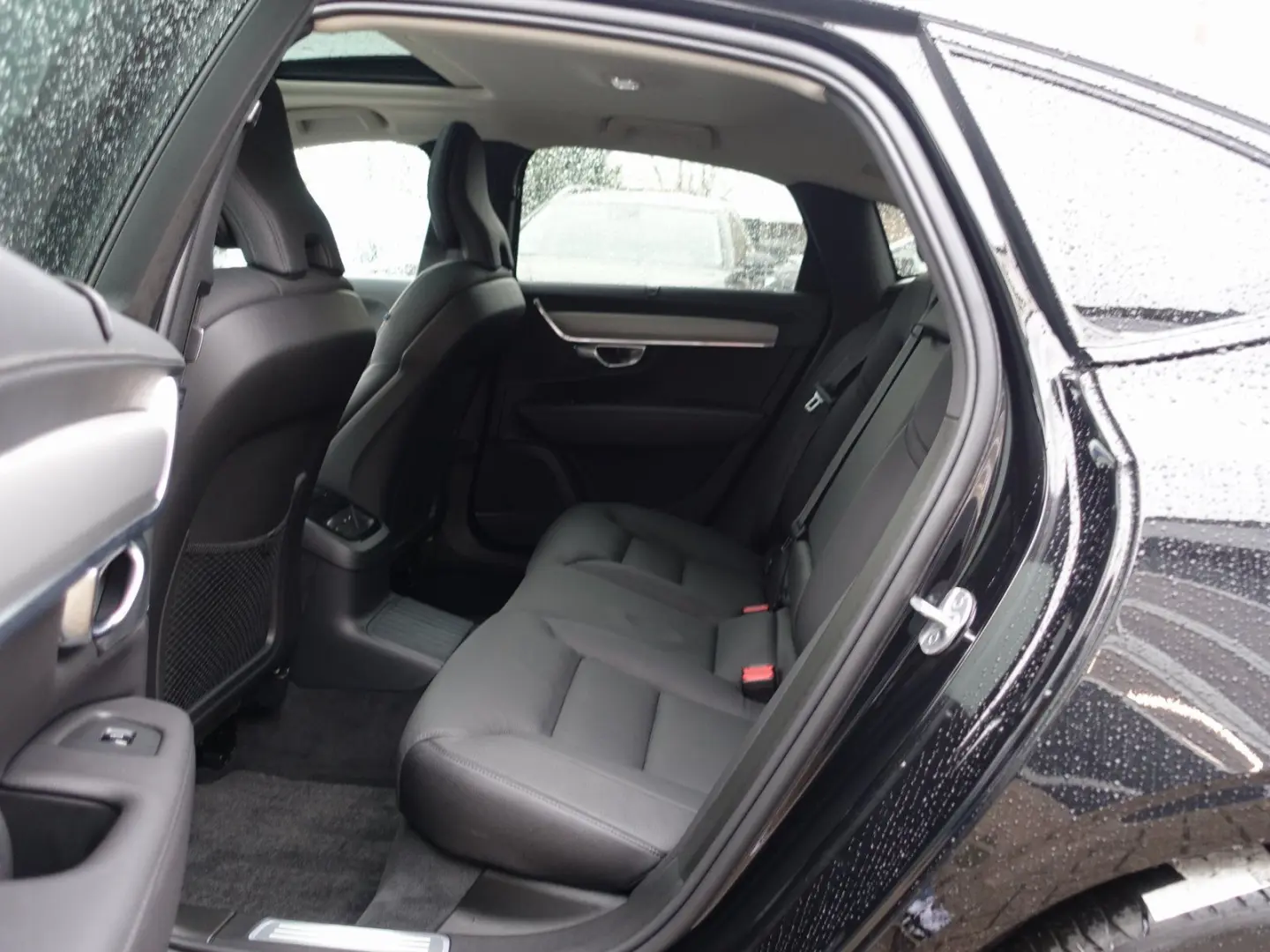 S90 Recharge Plus T8 AWD Plug-in Hybrid 360  BLS