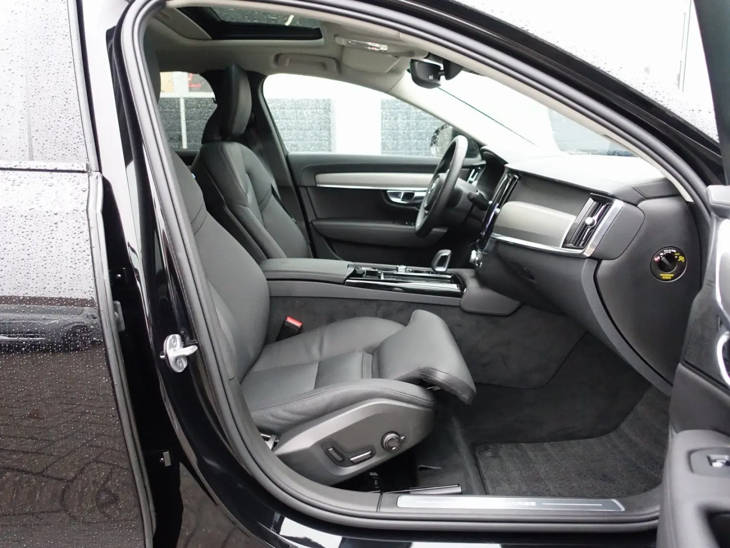 S90 Recharge Plus T8 AWD Plug-in Hybrid 360  BLS