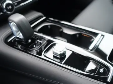 S90 Recharge Plus T8 AWD Plug-in Hybrid 360  BLS