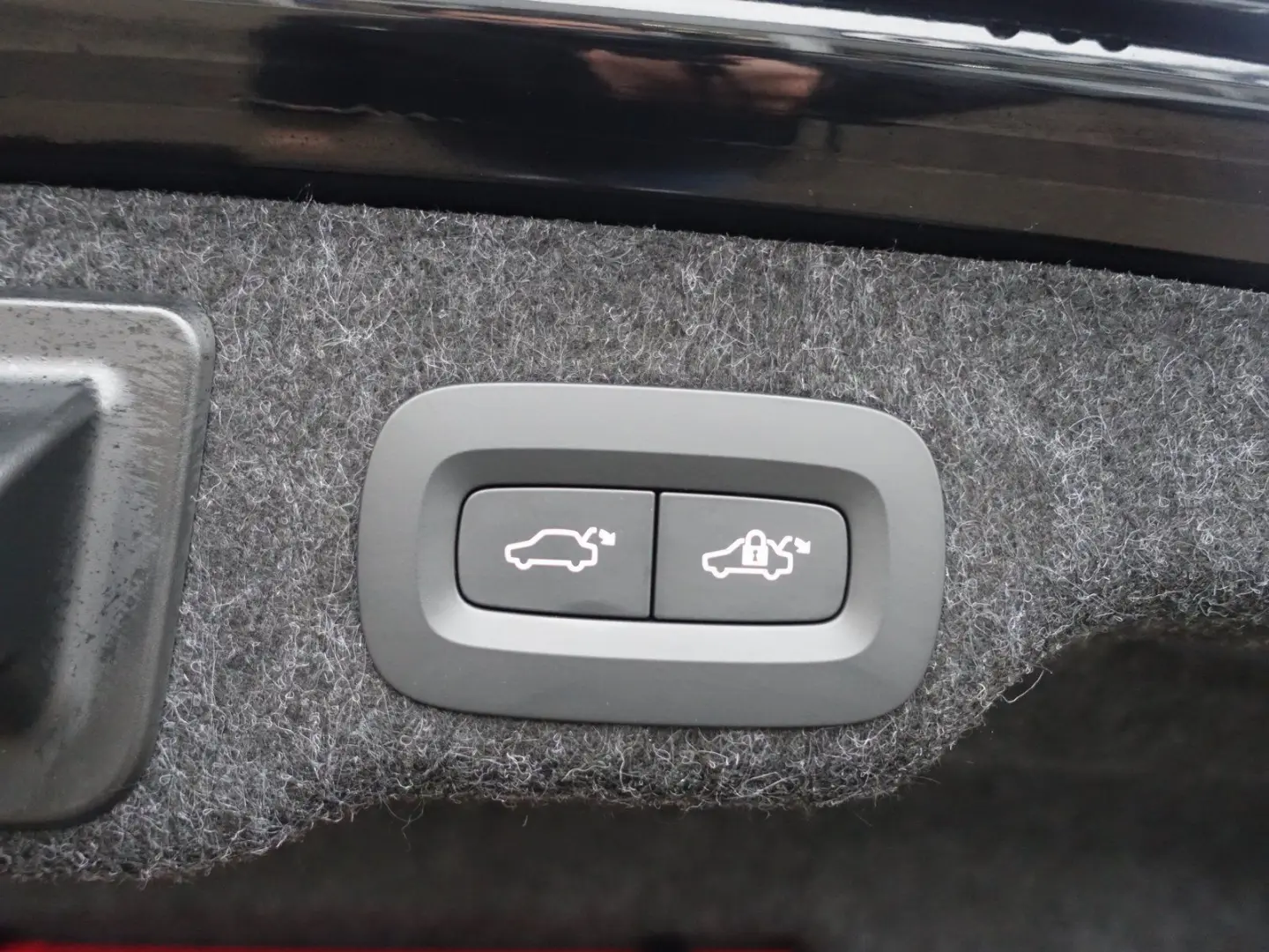 S90 Recharge Plus T8 AWD Plug-in Hybrid 360  BLS