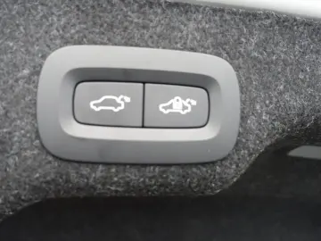 S90 Recharge Ultimate T8 AWD HeadUP 360  BLIS