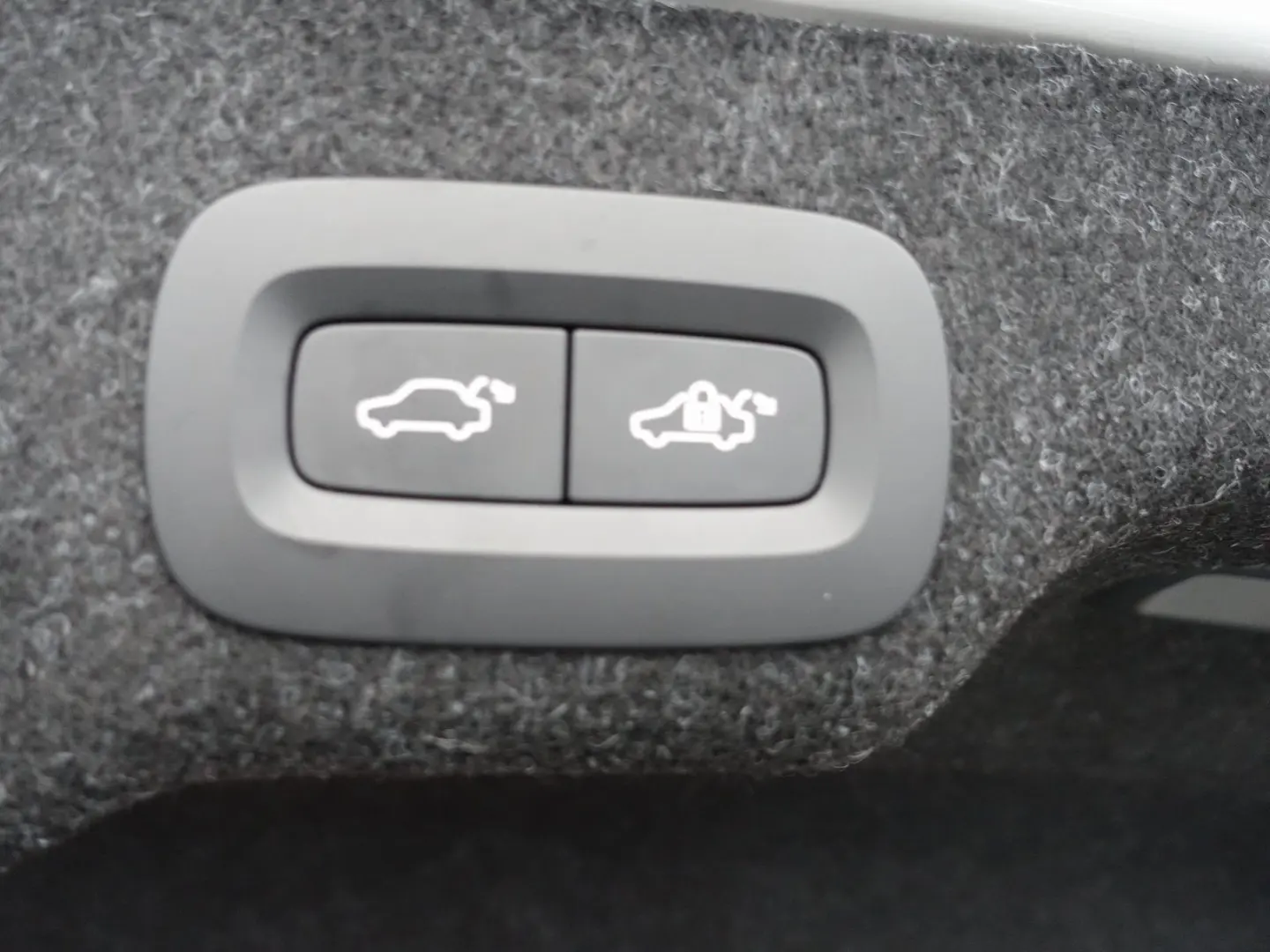 S90 Recharge Ultimate T8 AWD HeadUP 360  BLIS