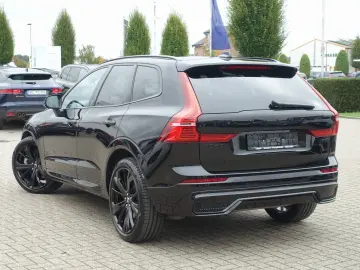 XC60 Black Edition Plus B5 AWD 360 Cam Four-C