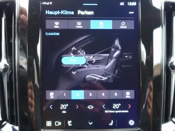 XC60 Black Edition Plus B5 AWD 360 Cam Four-C