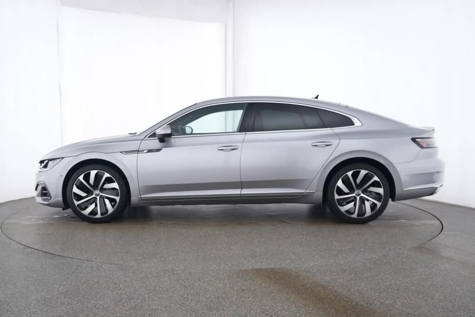 Arteon R-Line 2.0 TDI DSG ACC AHK CAM NAV LED