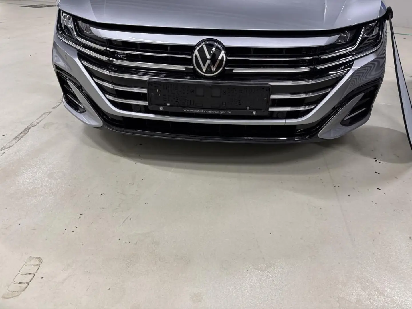 Arteon R-Line 2.0 TDI DSG ACC AHK CAM NAV LED