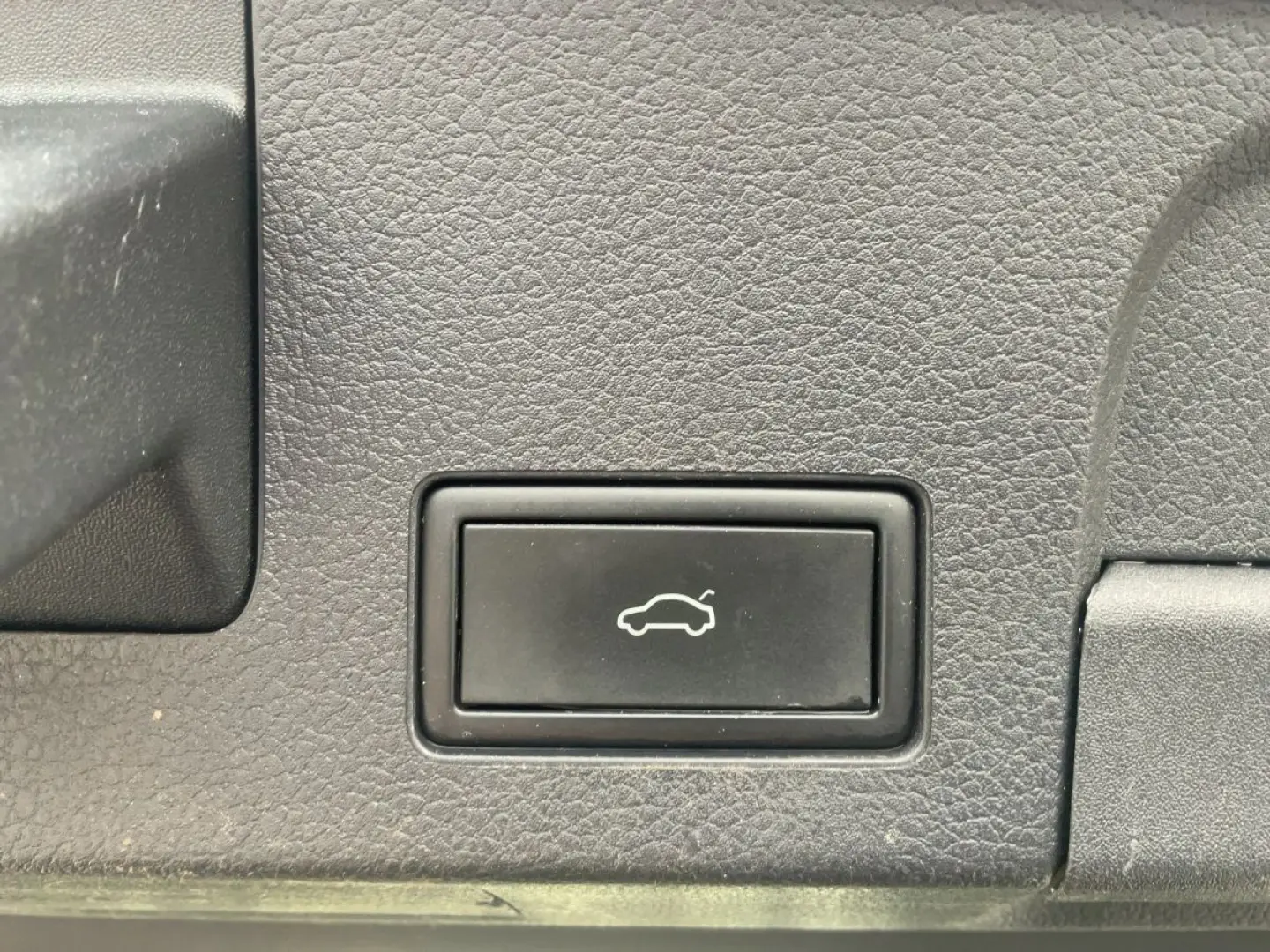 Arteon 1.4 TSI eHYBRID R-LINE IQ NAV ACC SHZ RFK