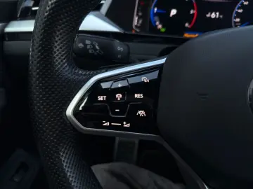 Arteon R-Line  Pano Kamera Ambiente ACC Carplay