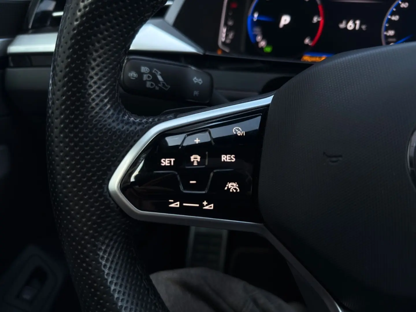 Arteon R-Line  Pano Kamera Ambiente ACC Carplay