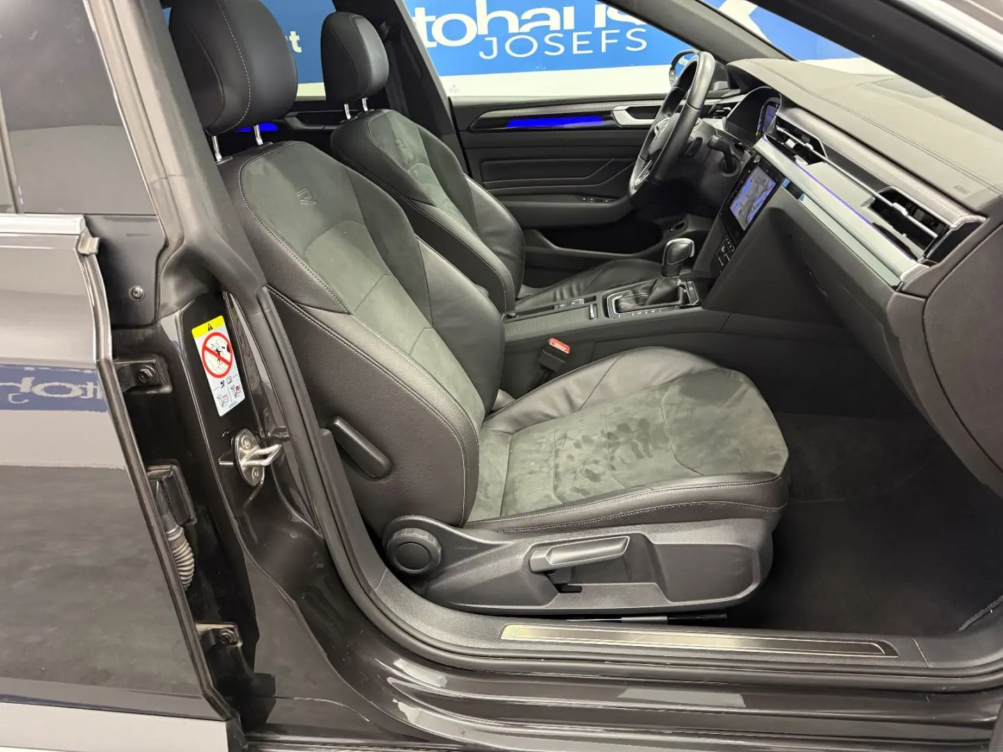 Arteon R-Line 2.0 TDI 4M HUD ACC AHK Matrix