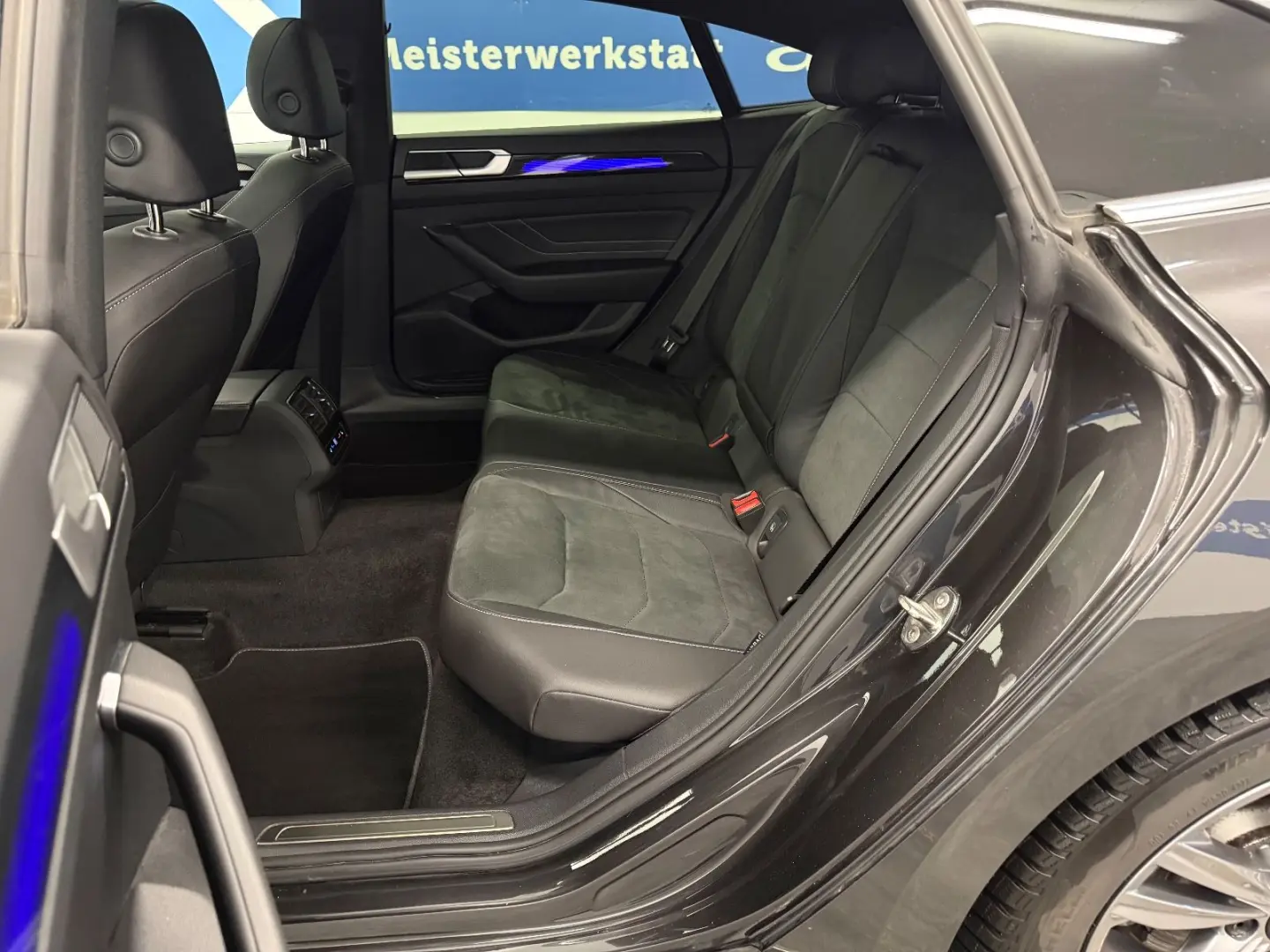 Arteon R-Line 2.0 TDI 4M HUD ACC AHK Matrix