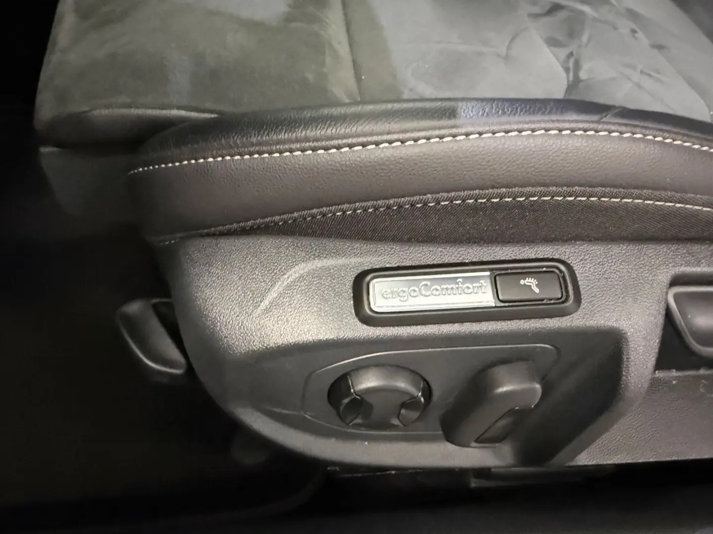 Arteon R-Line 2.0 TDI 4M HUD ACC AHK Matrix