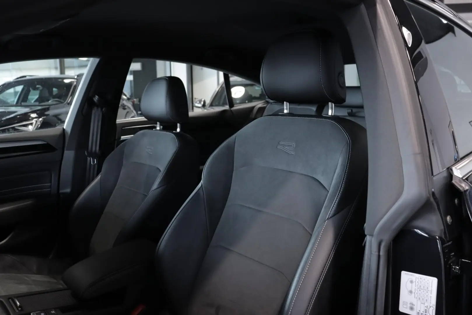 Arteon 2.0 TSI R-Line Android KAMERA DSG ACC