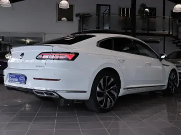 Arteon 1.4 TSI R-Line eHybrid PANO HEADUP ACC
