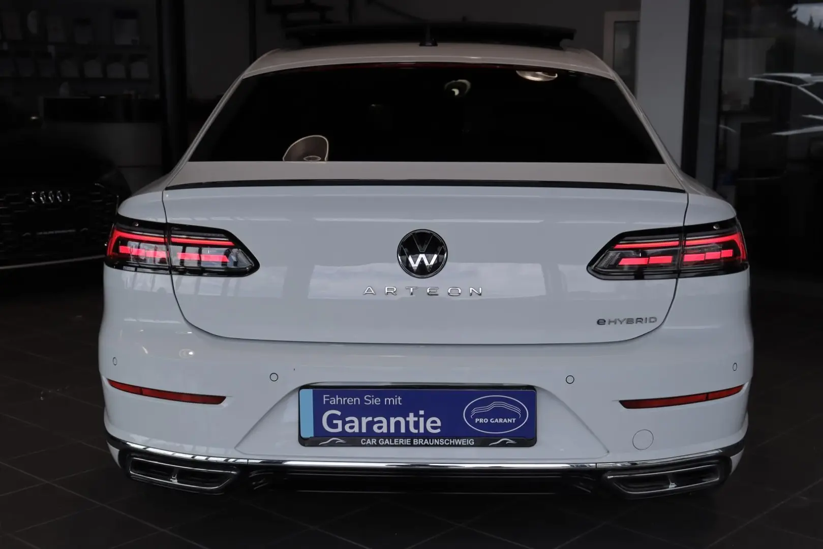 Arteon 1.4 TSI R-Line eHybrid PANO HEADUP ACC