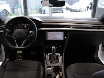 Arteon 1.4 TSI R-Line eHybrid PANO HEADUP ACC