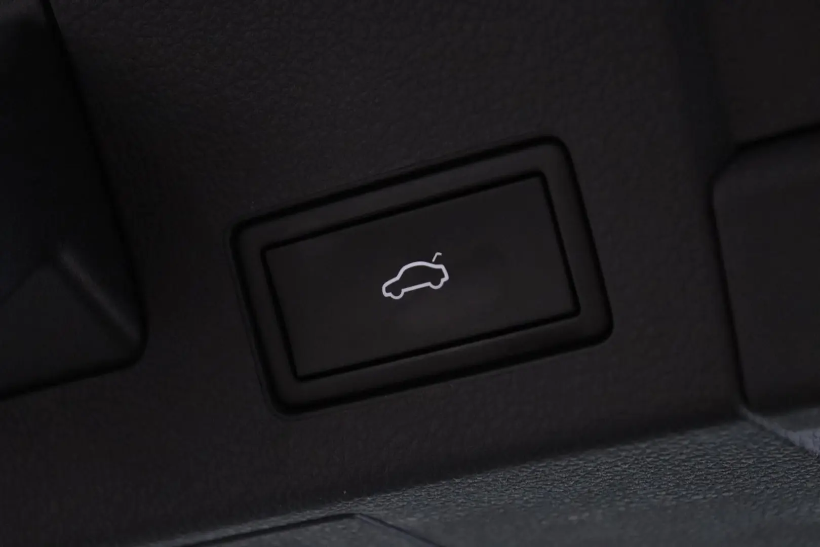 Arteon 1.4 TSI R-Line eHybrid PANO HEADUP ACC