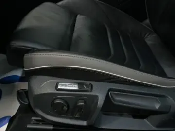 Arteon Elegance 2.0 TSI ACC AHK IQ.Light Massage