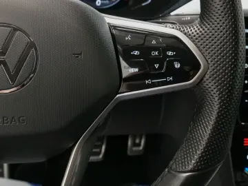 Arteon Elegance 2.0 TSI ACC AHK IQ.Light Massage