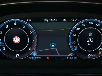 Arteon Elegance 2.0 TSI ACC AHK IQ.Light Massage