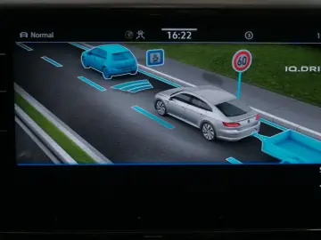 Arteon Elegance 2.0 TSI ACC AHK IQ.Light Massage