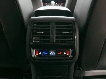 Arteon Elegance 2.0 TSI ACC AHK IQ.Light Massage