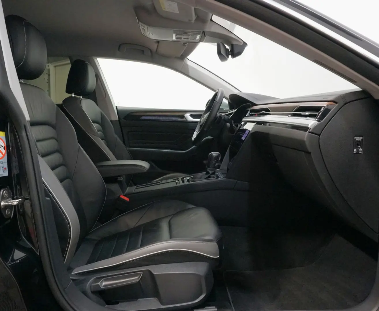 Arteon Elegance 2.0 TSI ACC AHK IQ.Light Massage