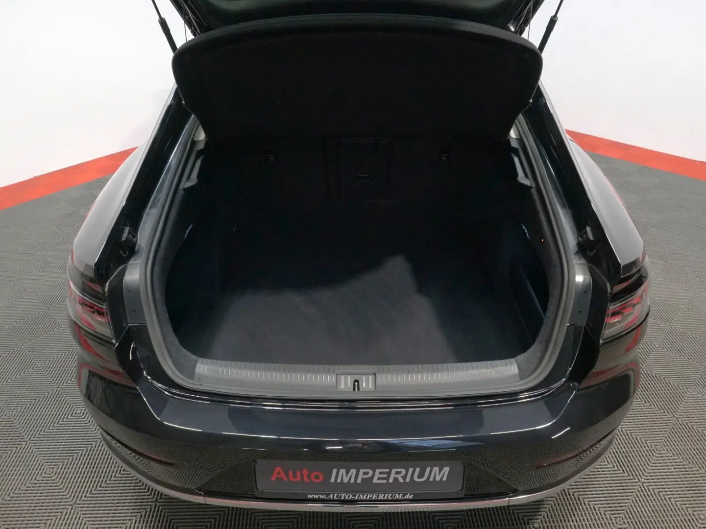 Arteon Elegance 2.0 TSI ACC AHK IQ.Light Massage