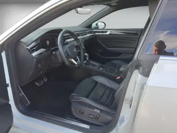 Arteon R-Line Pano HUD AHK Standh. Memory IQLigh