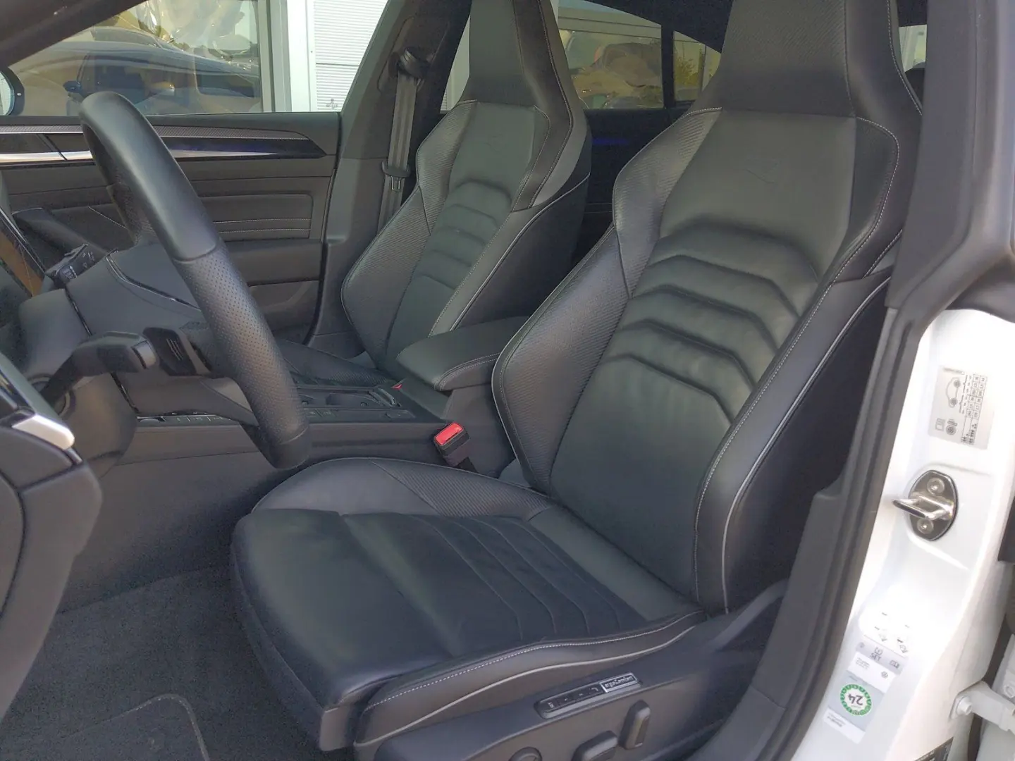 Arteon R-Line Pano HUD AHK Standh. Memory IQLigh