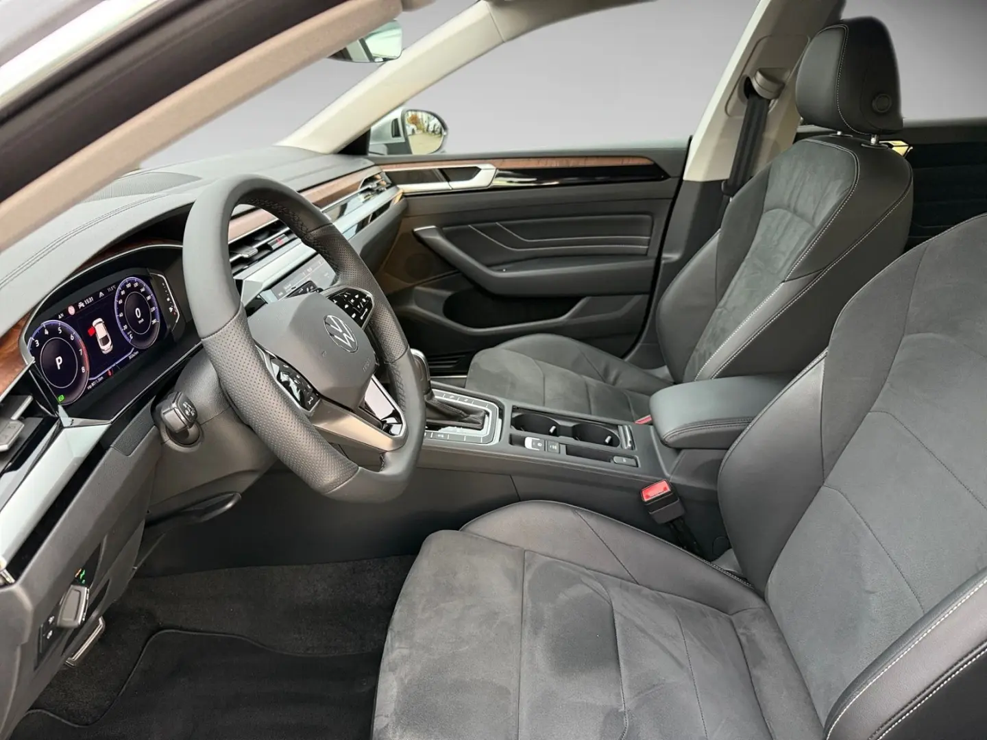 Arteon 2.0 TSI Elegance DSG LED SHZ Navi Kamera