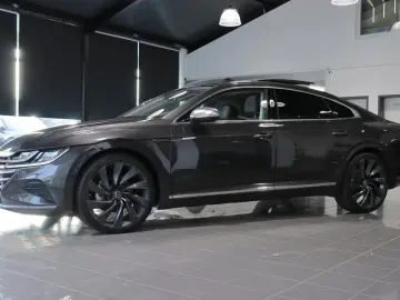 Arteon 2.0TDI DSG Elegance  PANO AHK STANDHEIZ.