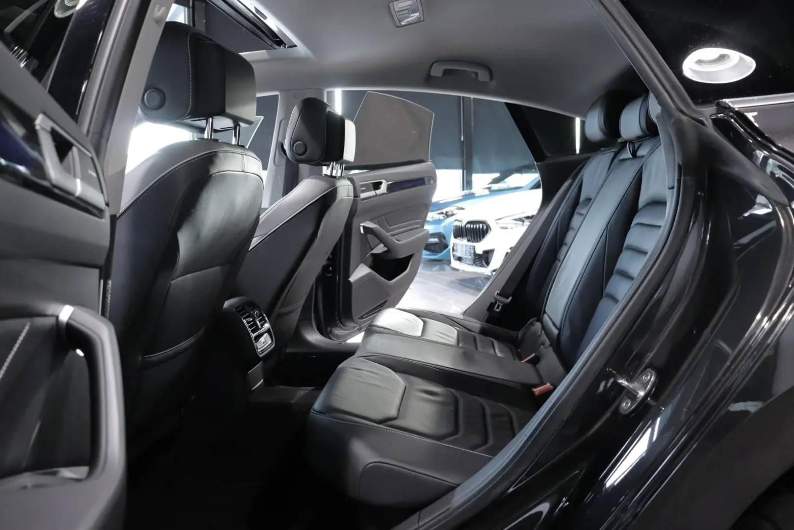 Arteon 2.0TDI DSG Elegance  PANO AHK STANDHEIZ.